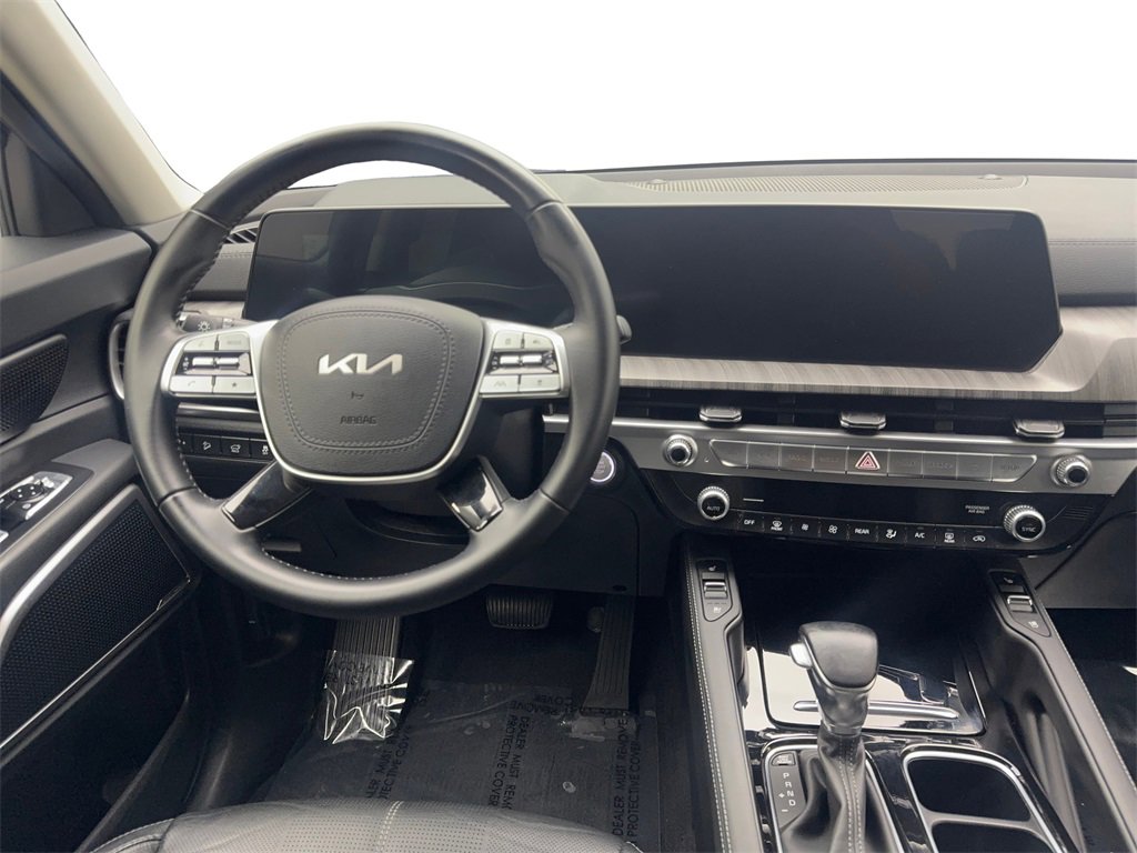 Used 2025 Kia Telluride EX w/ EX Captain's Chair Package image 56