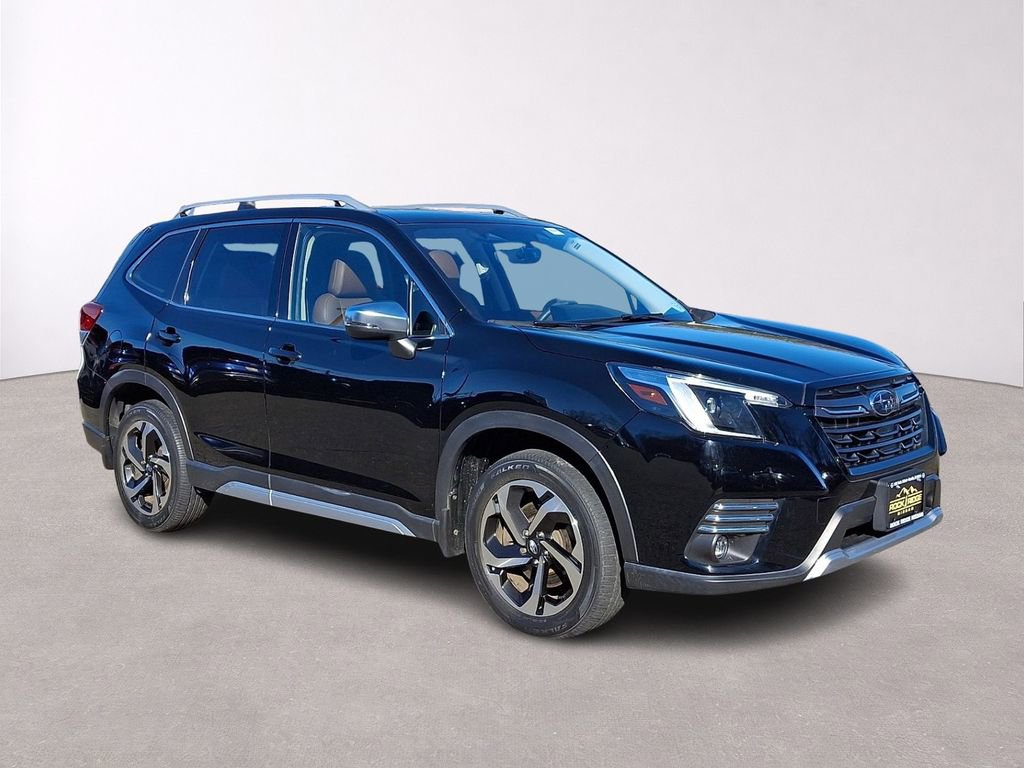 Used 2022 Subaru Forester Touring image 1