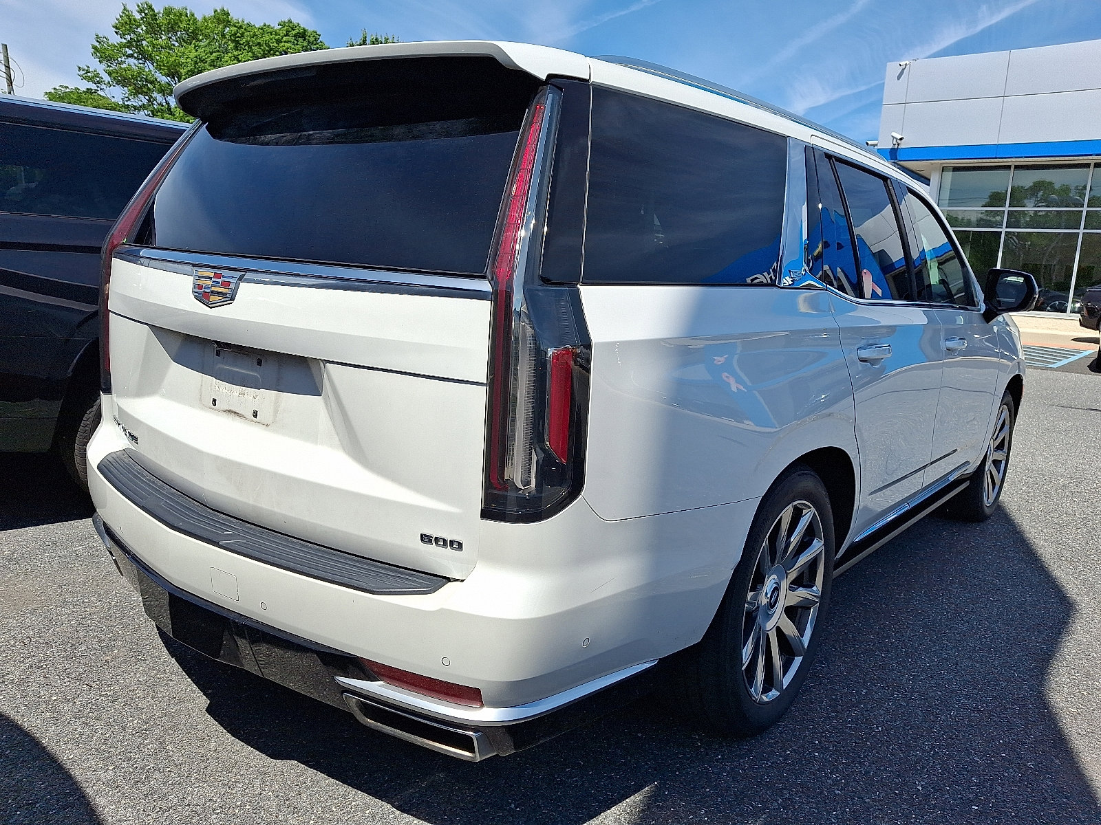 Used 2021 Cadillac Escalade Premium Luxury Platinum AWD/4WD image 5