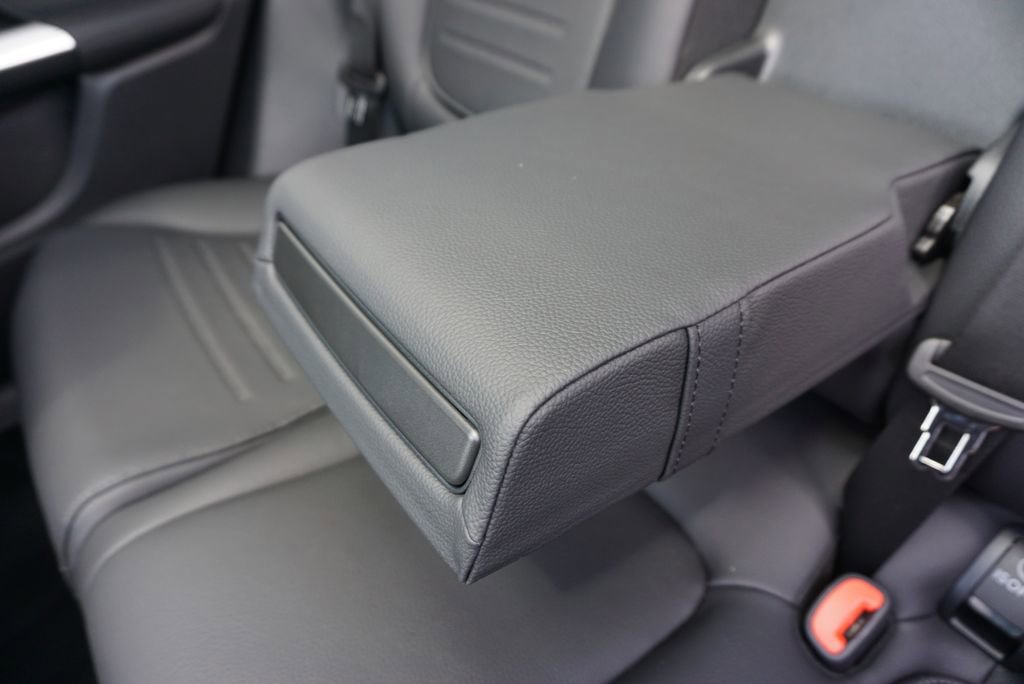 Certified 2025 Mercedes-Benz GLC 300 4MATIC image 49