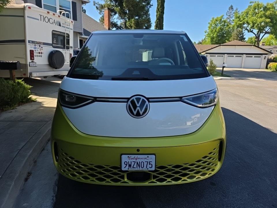 Certified 2025 Volkswagen ID. Buzz 1st Edition AWD/4WD image 5