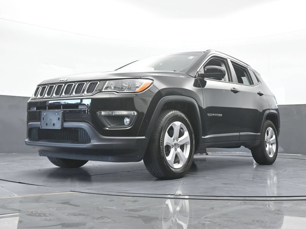 Used 2018 Jeep Compass Latitude w/ Popular Equipment Group AWD/4WD image 57