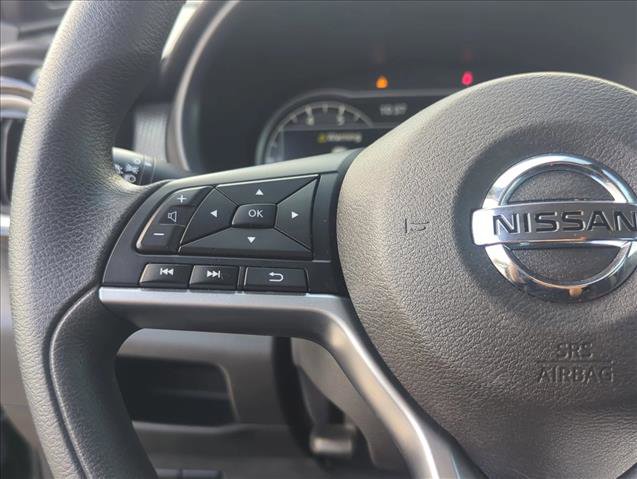 Used 2020 Nissan Kicks SV FWD image 12