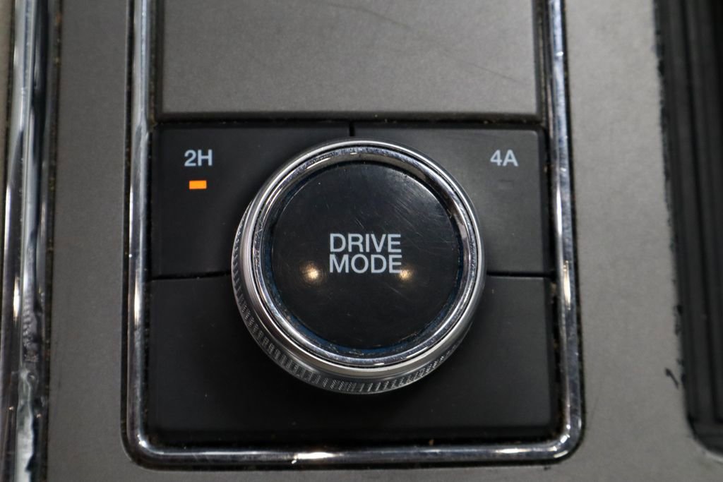 Used 2020 Ford Expedition Max XLT w/ Equipment Group 202A AWD/4WD image 35