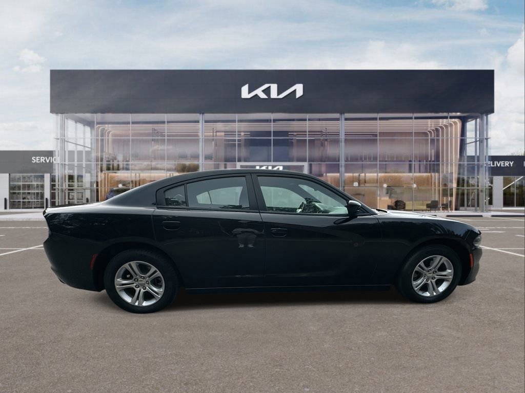 Used 2022 Dodge Charger SXT image 9