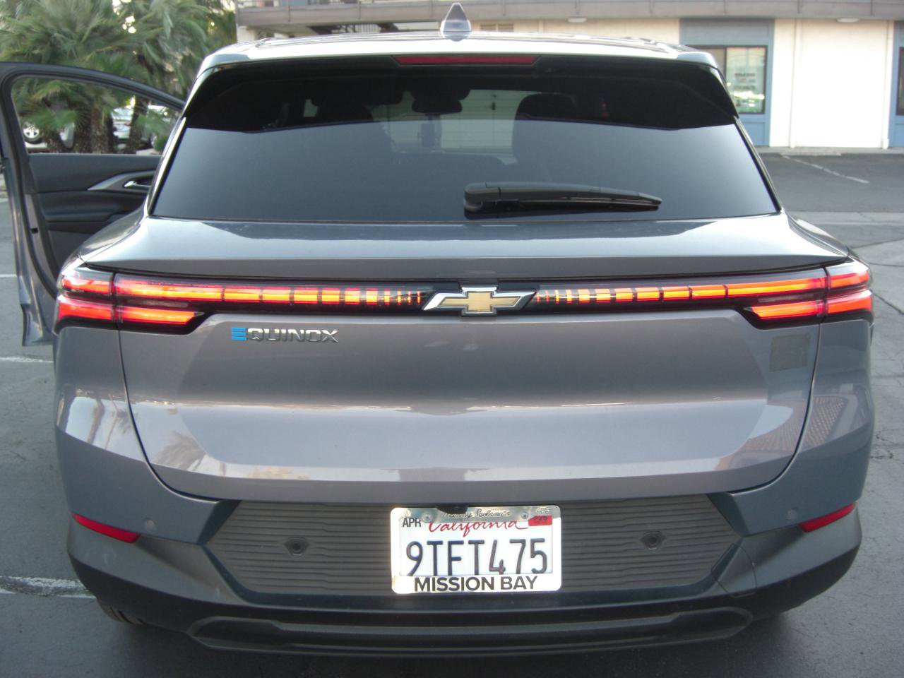 Used 2025 Chevrolet Equinox EV LT image 13