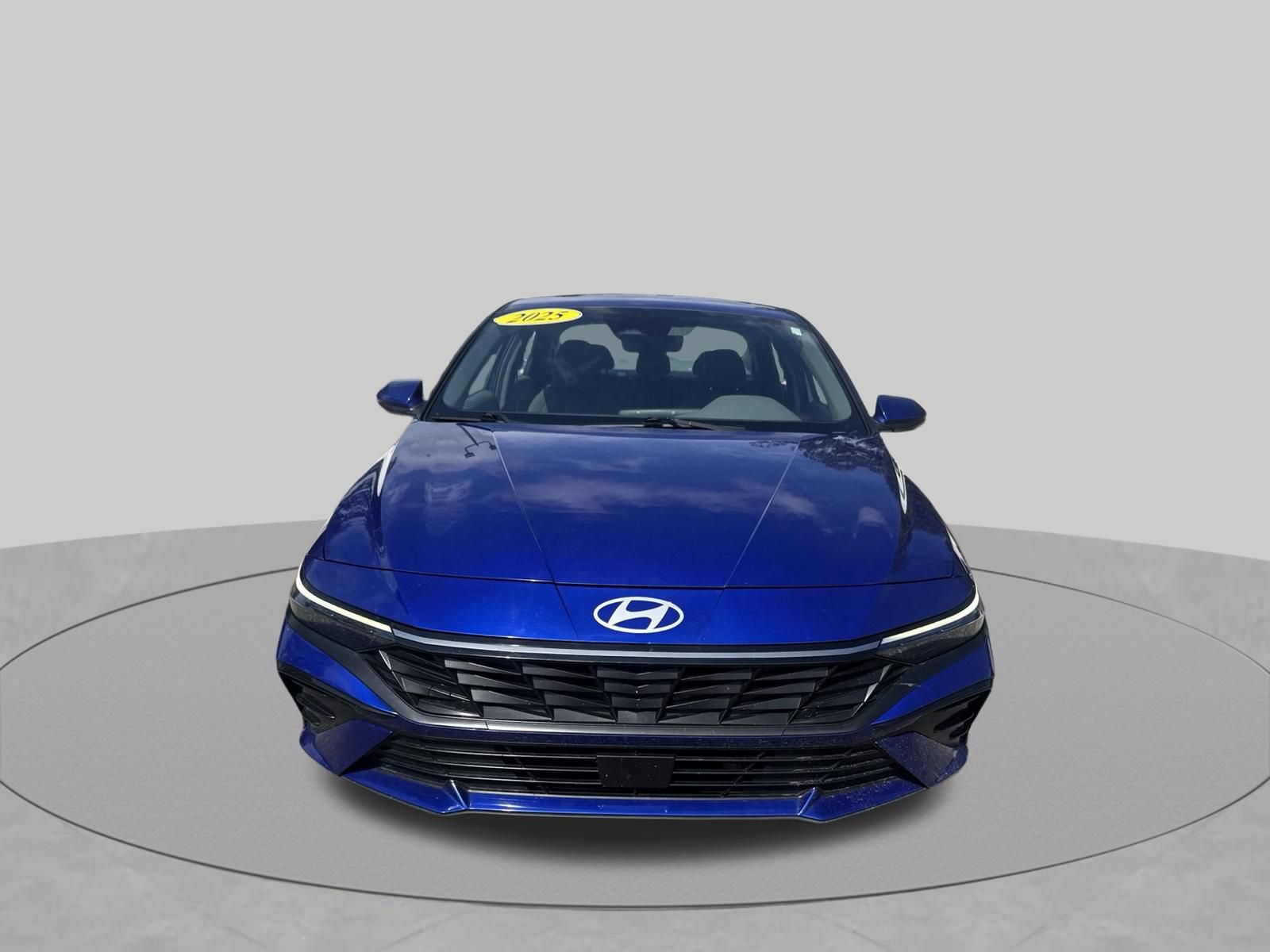 Used 2025 Hyundai Elantra SEL FWD image 9