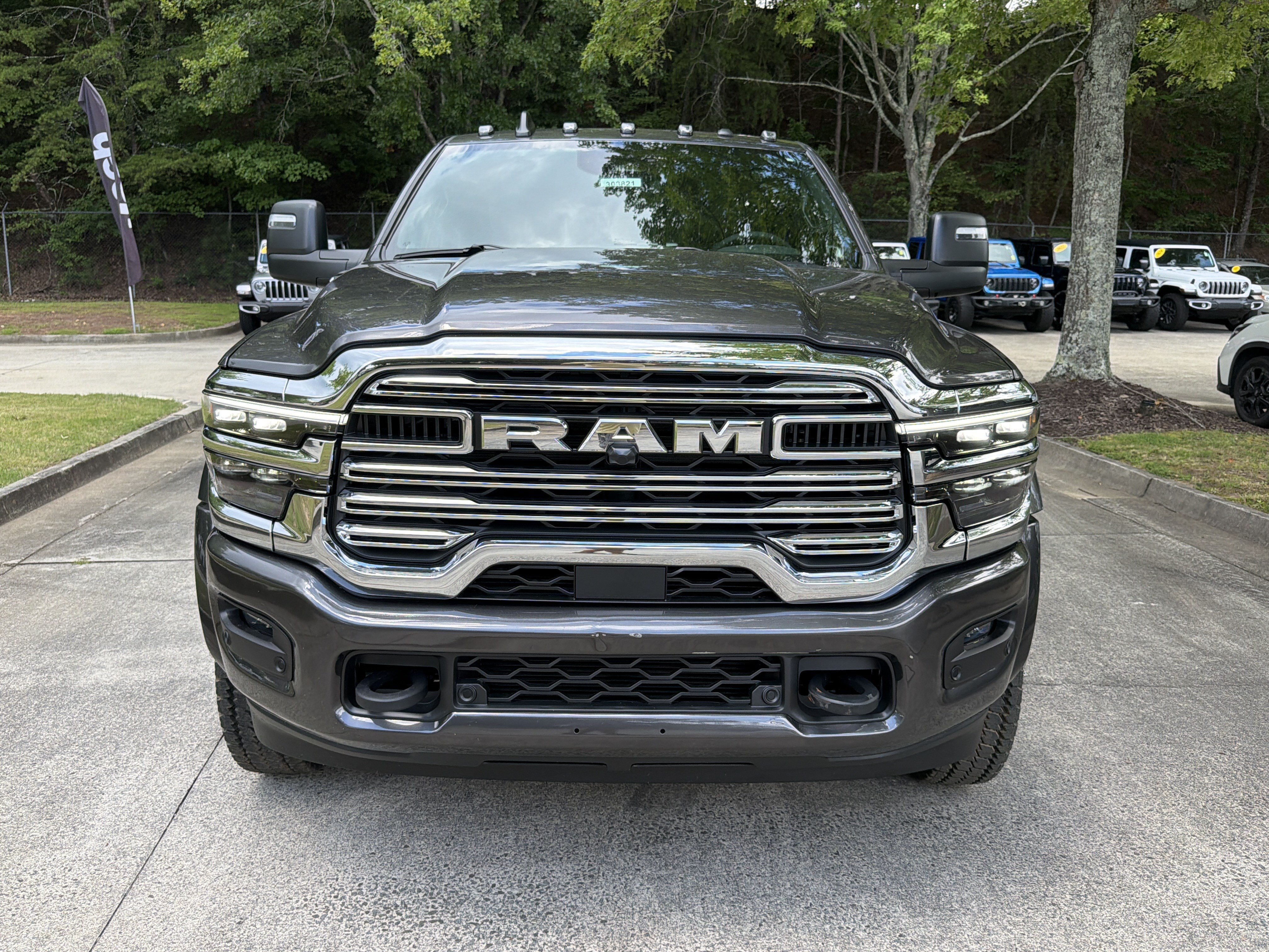 New 2026 RAM 4500 4x4 Crew Cab DRW w/ Laramie Trim Package image 2