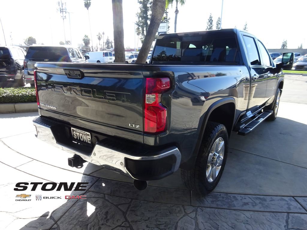 Used 2020 Chevrolet Silverado 3500 LTZ w/ LTZ Premium Package image 9