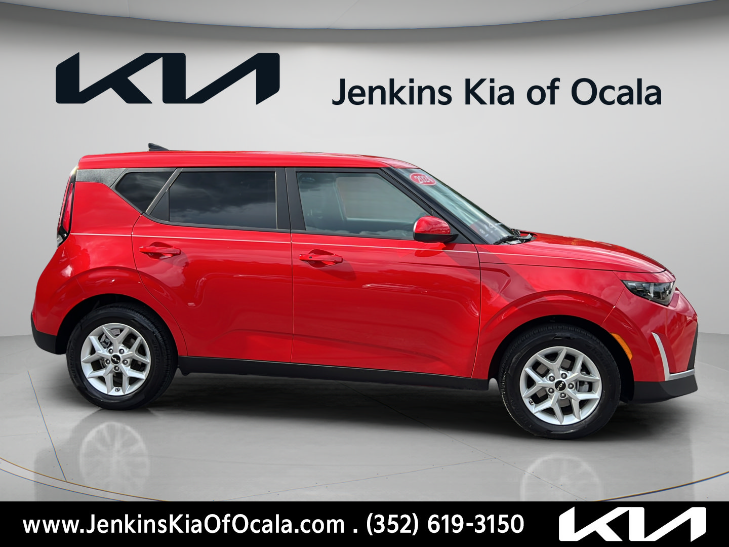 Certified 2024 Kia Soul S FWD image 2