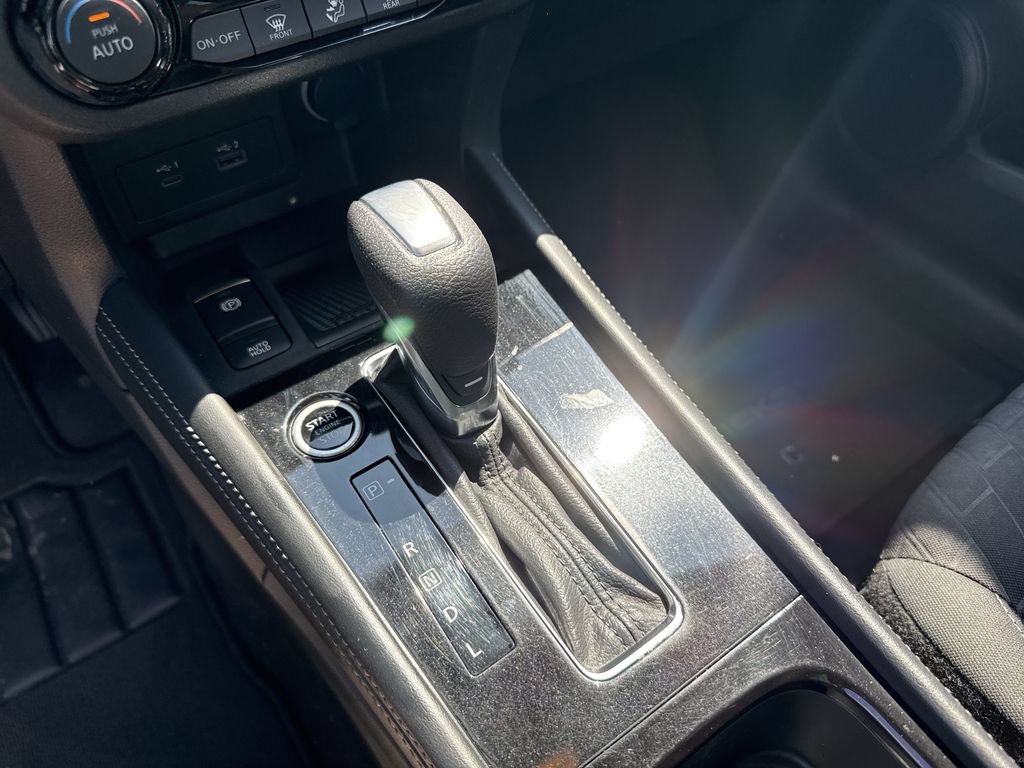 Used 2022 Nissan Kicks SV FWD image 28