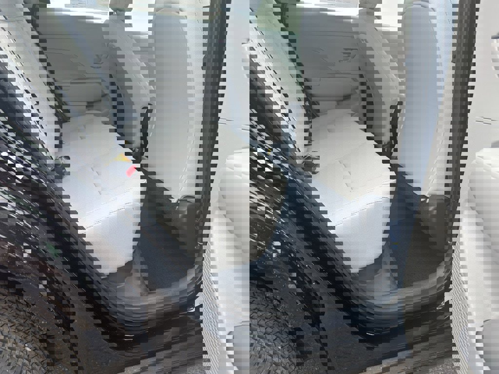 New 2026 Hyundai Kona SE image 37