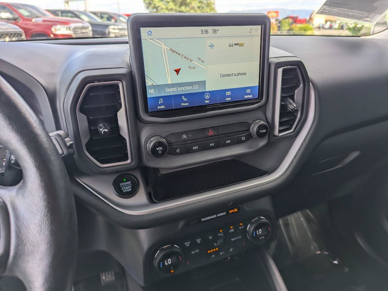 Used 2021 Ford Bronco Sport Outer Banks w/ Outer Banks Package AWD/4WD image 19