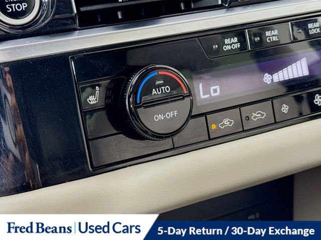 Used 2022 Nissan Pathfinder SV image 21