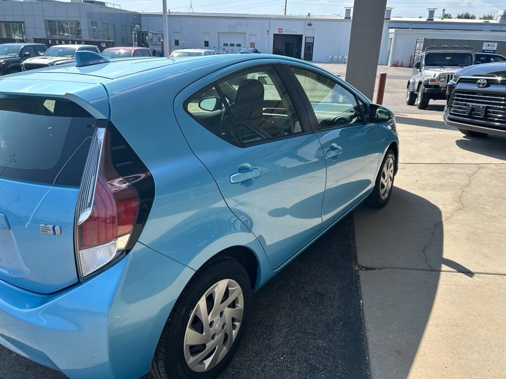 Used 2015 Toyota Prius C One FWD image 2