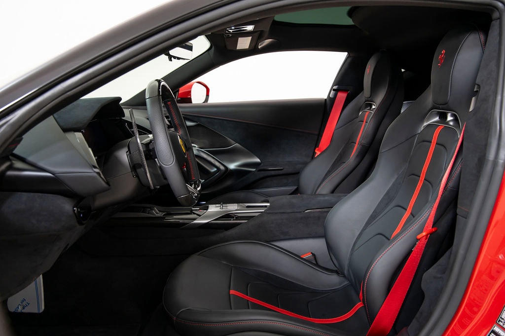 Certified 2025 Ferrari 12Cilindri image 5