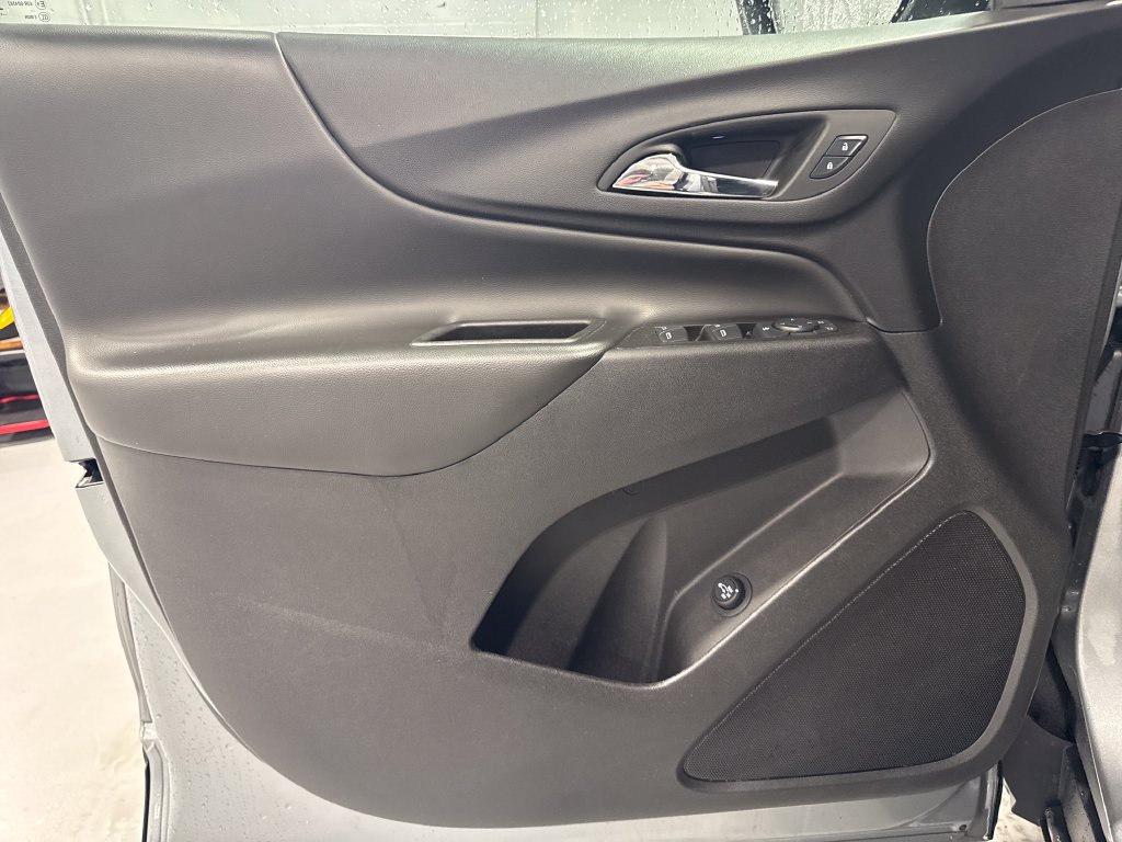 Used 2024 Chevrolet Equinox LT AWD/4WD image 29