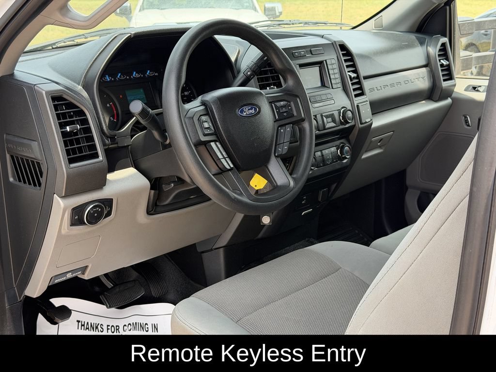 Used 2017 Ford F550 4x4 Regular Cab Super Duty image 10