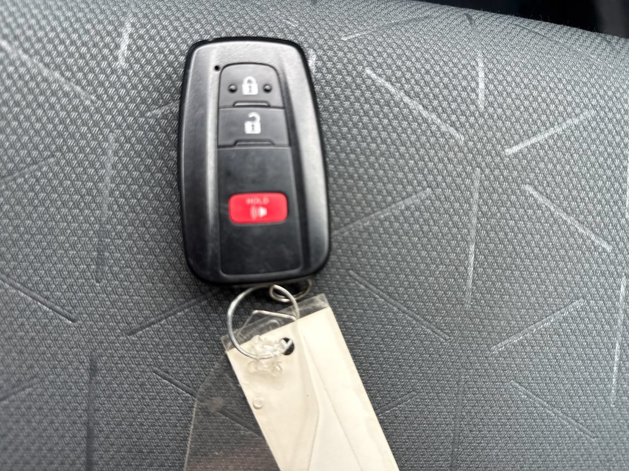 Used 2025 Toyota RAV4 XLE AWD/4WD image 25