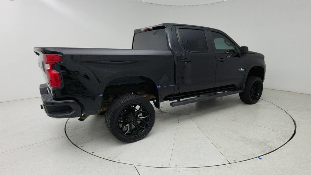 Used 2024 Chevrolet Silverado 1500 LT RWD image 7