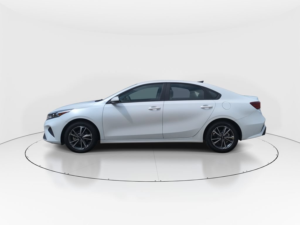Used 2023 Kia Forte LXS FWD image 5