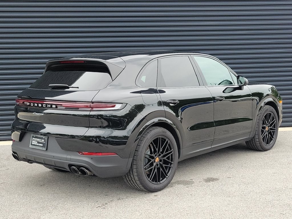 Certified 2026 Porsche Cayenne AWD/4WD image 7