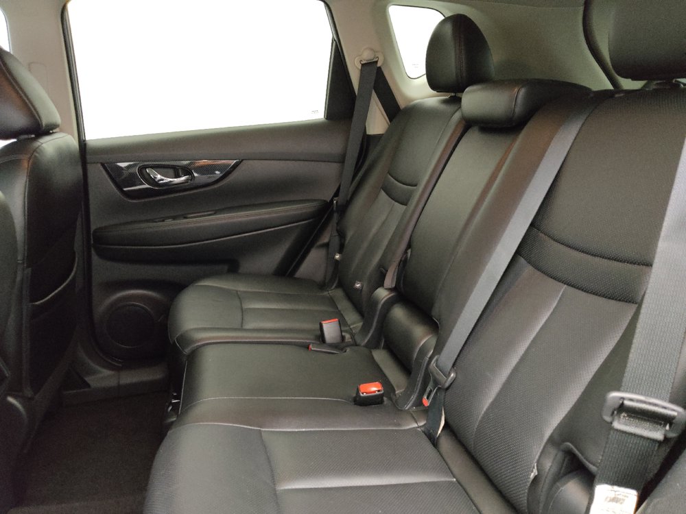 Used 2018 Nissan Rogue SL FWD image 18