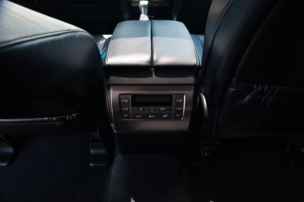 Used 2023 Lexus GX 460 Luxury w/ Off Road Package AWD/4WD image 33