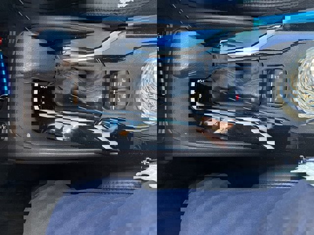 Used 2020 Toyota Corolla XSE image 23