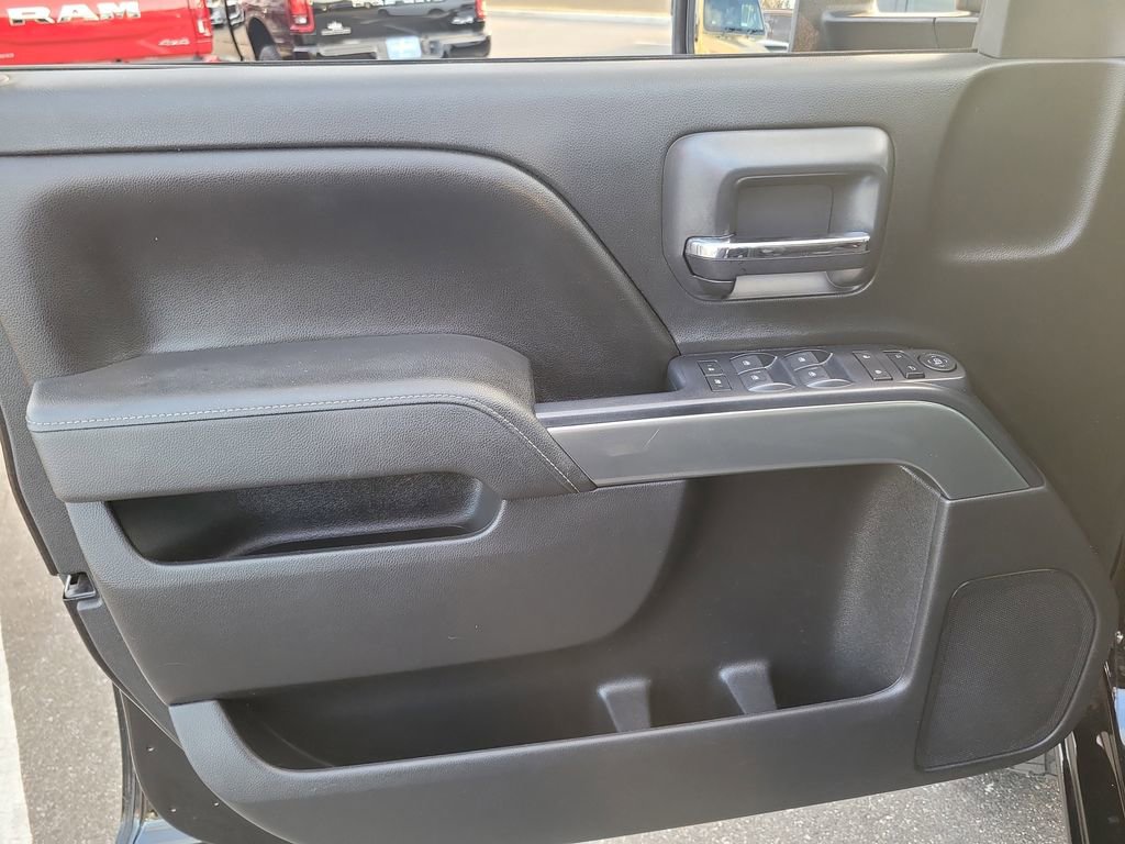 Used 2015 Chevrolet Silverado 2500 LT w/ LT Convenience Package image 12