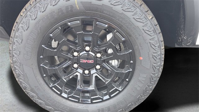 New 2026 GMC Canyon Elevation image 33