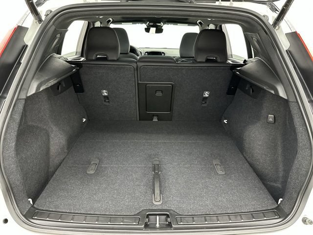 Certified 2023 Volvo XC40 Recharge Ultimate w/ Protection Package Premier AWD/4WD image 24