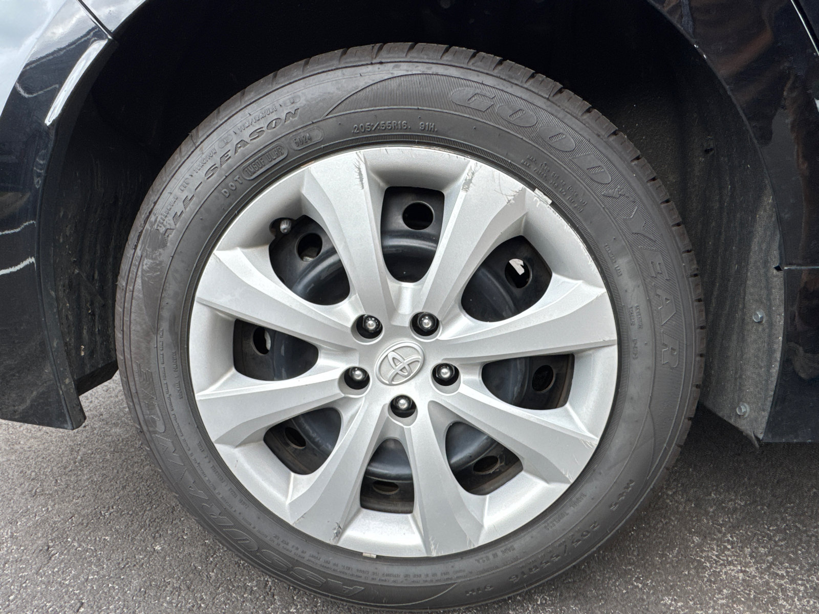 Used 2024 Toyota Corolla LE FWD image 15