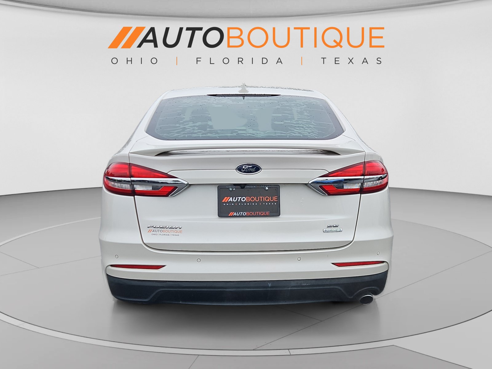 Used 2020 Ford Fusion SE w/ Equipment Group 151A FWD image 4