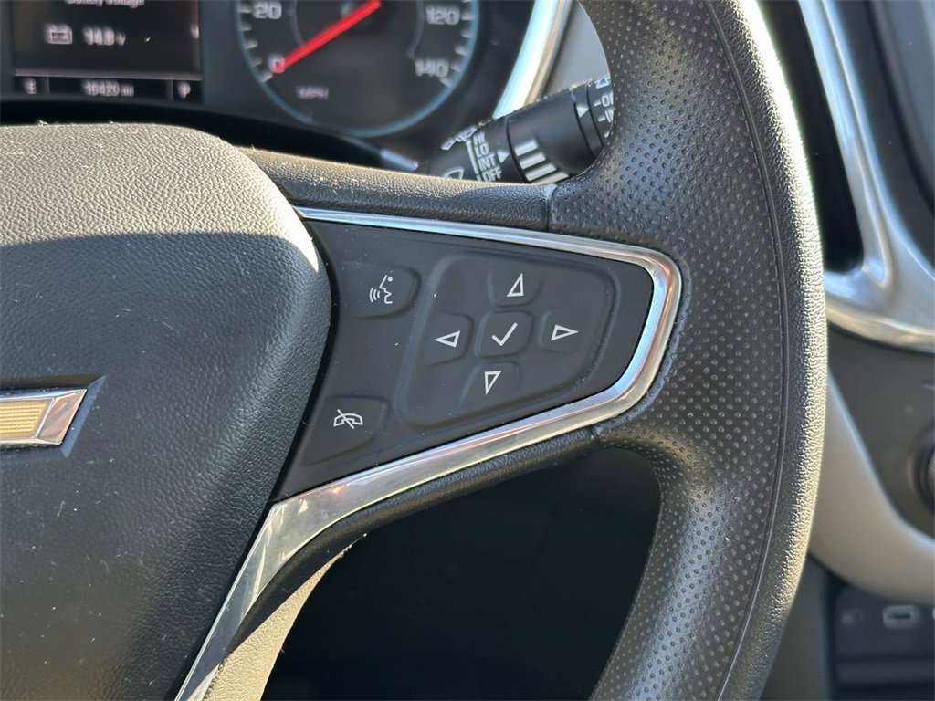 Used 2020 Chevrolet Equinox LS w/ LPO, Floor Liner Package image 10