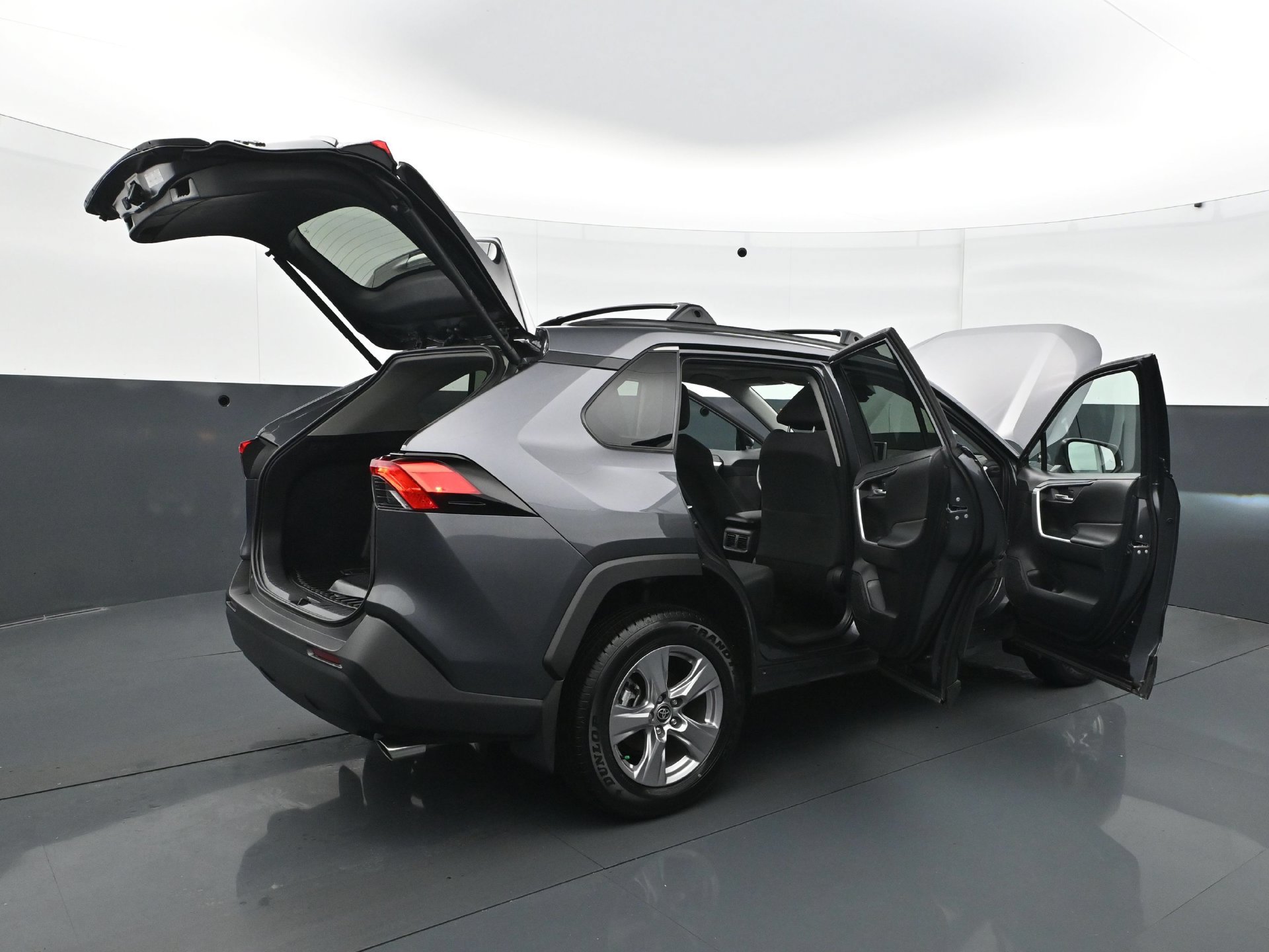 Used 2025 Toyota RAV4 XLE w/ Convenience Package AWD/4WD image 36