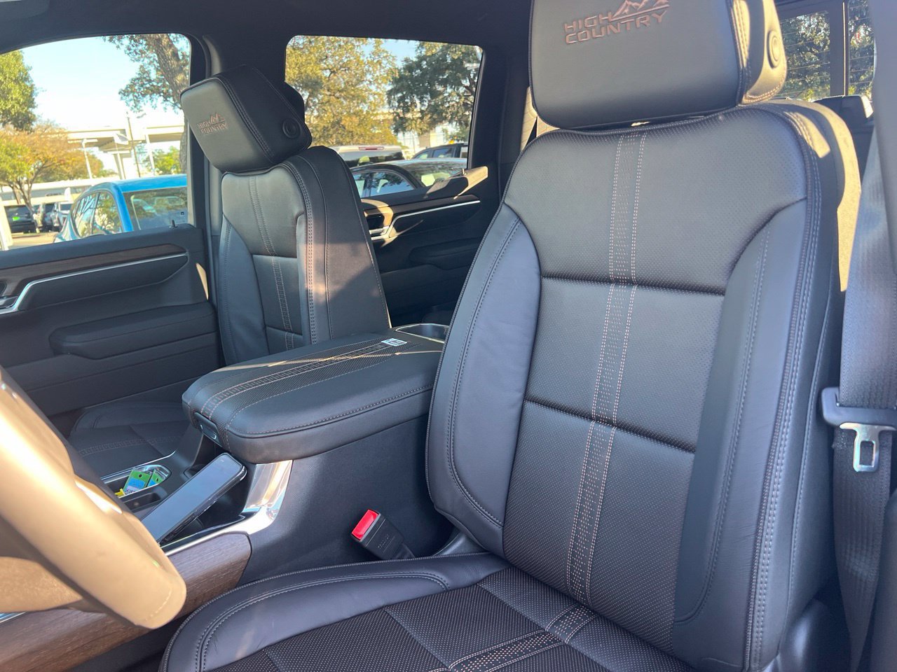 New 2026 Chevrolet Silverado 1500 High Country w/ Midnight Edition AWD/4WD image 10