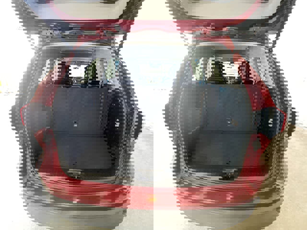 Used 2018 Toyota Highlander SE image 25