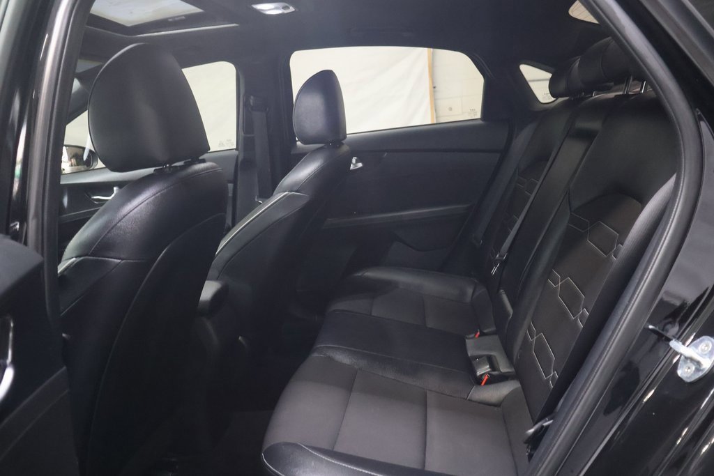 Used 2022 Kia Forte GT-Line w/ GT-Line Premium Package image 15