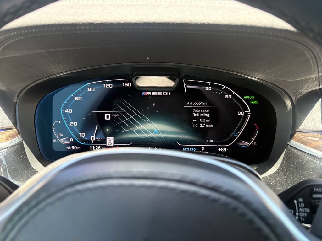 Used 2022 BMW M550i xDrive w/ Executive Package AWD/4WD image 3