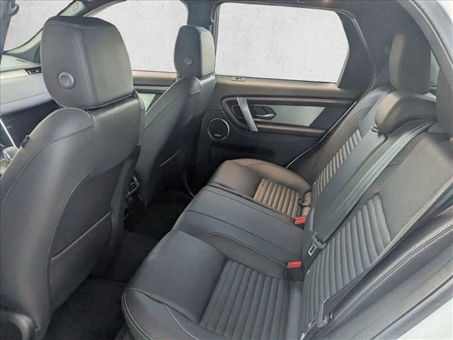 Used 2024 Land Rover Discovery Sport Dynamic SE image 18