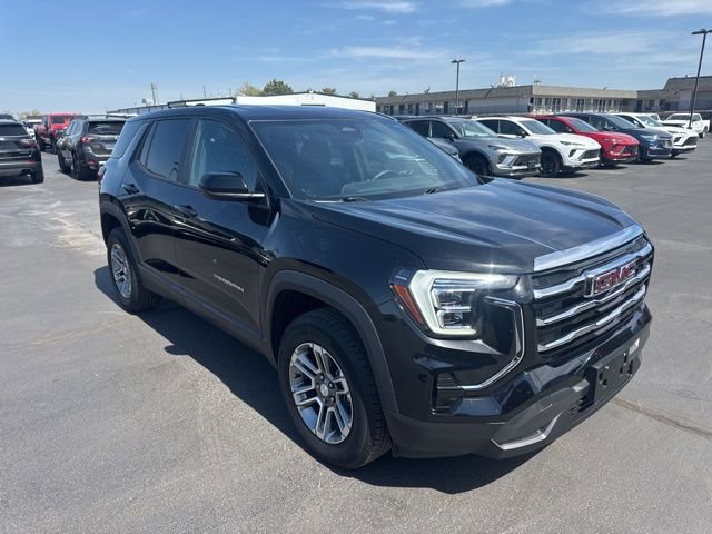 Used 2025 GMC Terrain Elevation AWD/4WD image 1