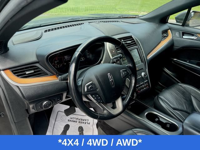 Used 2018 Lincoln MKC Select w/ Select Plus Package AWD/4WD image 2