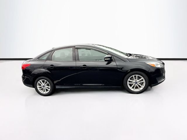 Certified 2018 Ford Focus SE w/ Cold Weather Package FWD image 12