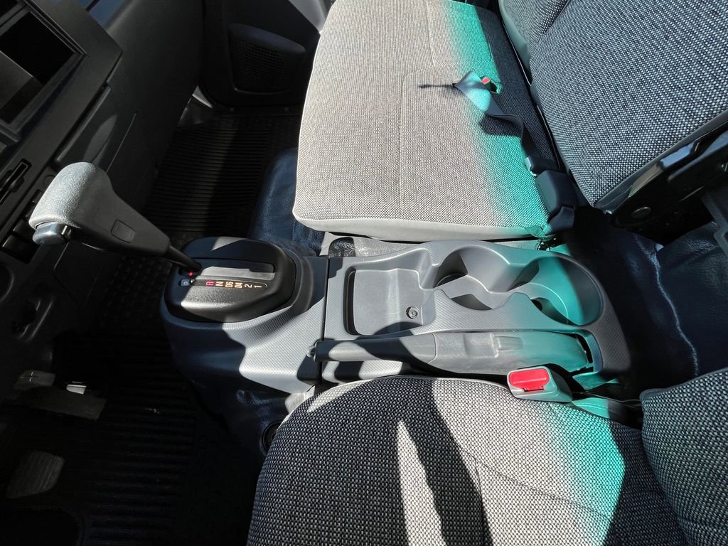Used 2024 Isuzu NPR image 25