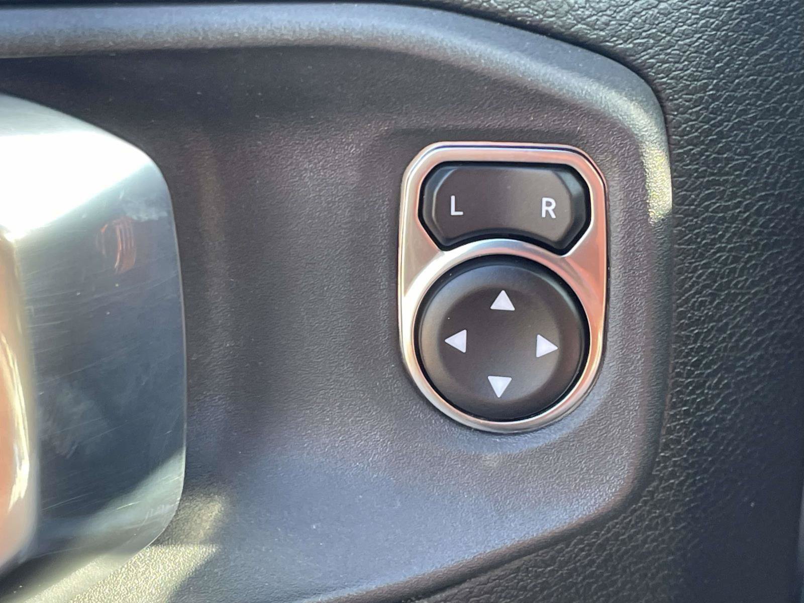 Used 2021 Jeep Gladiator Mojave AWD/4WD image 22