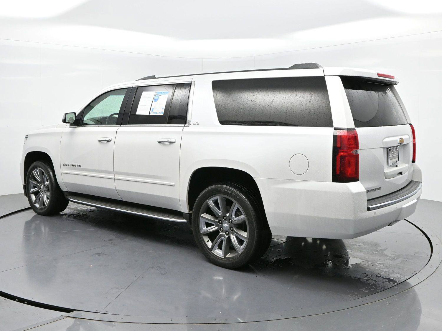 Used 2016 Chevrolet Suburban LTZ AWD/4WD image 5