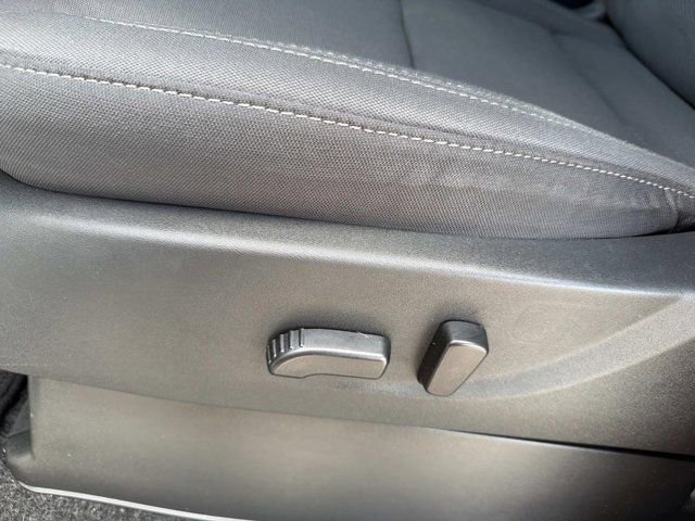 Used 2024 Nissan Frontier SV w/ Tow Package image 10