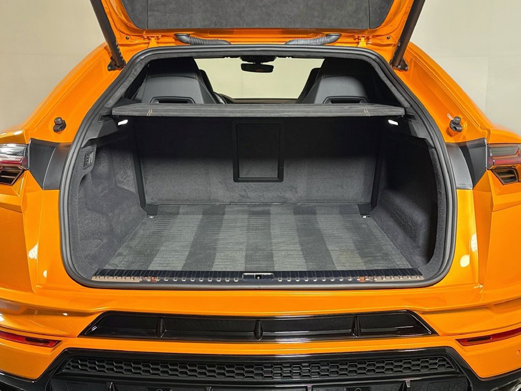 Used 2024 Lamborghini Urus S AWD/4WD image 29