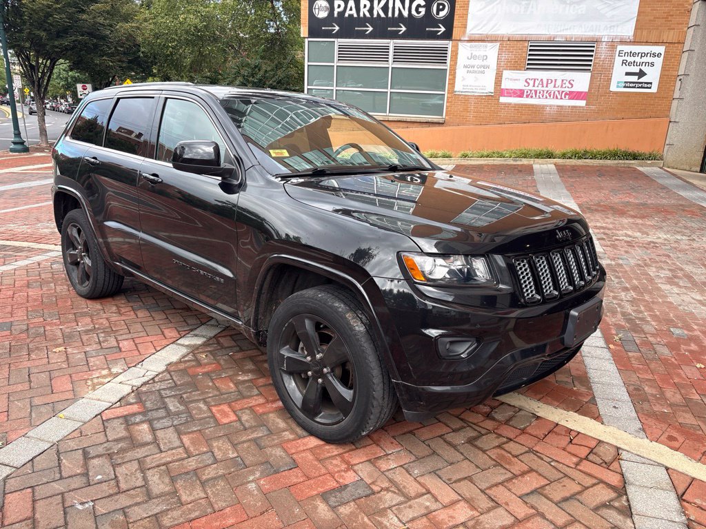 Used 2015 Jeep Grand Cherokee Altitude AWD/4WD image 1